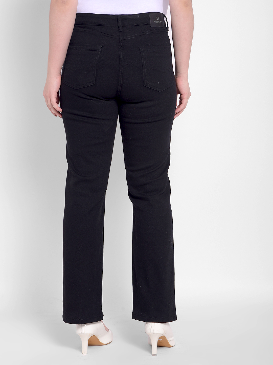 Numero Uno Women Black Straight Fit Jeans